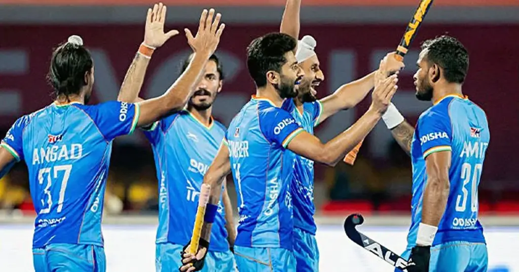 Naveen Patnaik lambasts BJP government for changing Indian Hockey jersey colour from blue to saffron - The Hindu