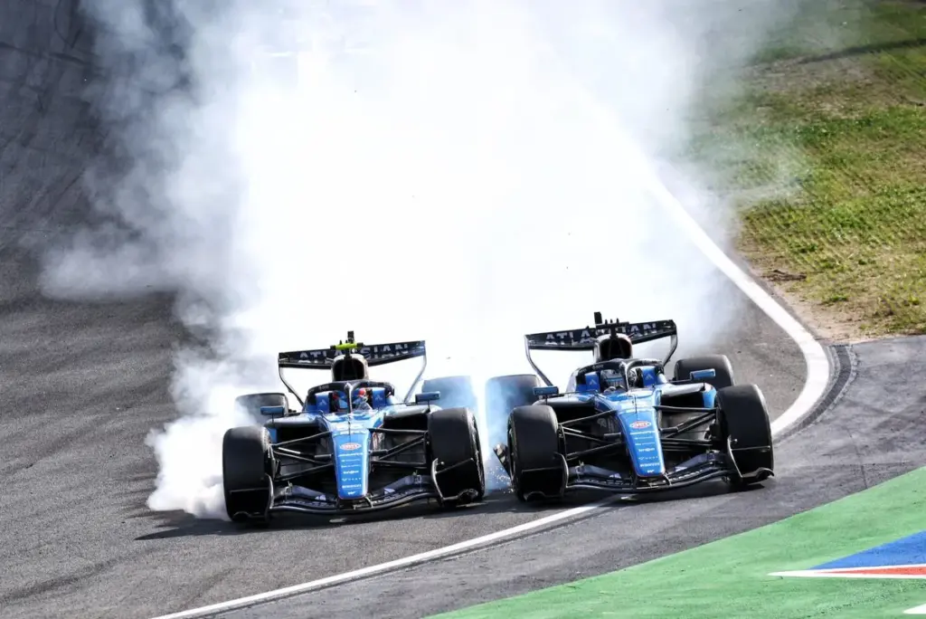 Norris wins dramatic Dutch Grand Prix as Verstappen crashes